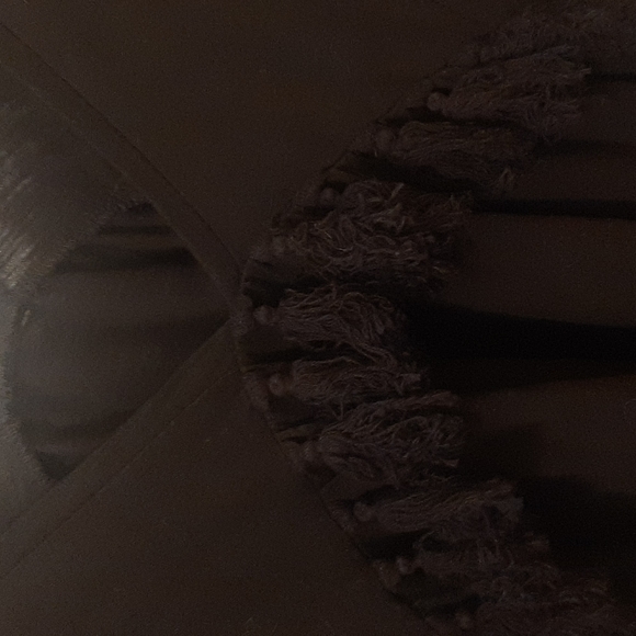Tassel Top - Picture 3 of 4